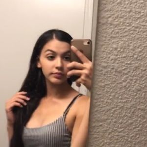 Meet your Posher, Mercedez